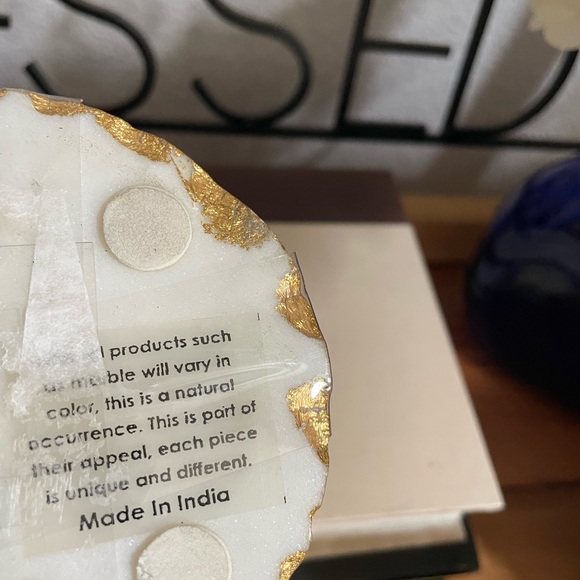 Set of 4 Gold foil marble coasters made in India - Picture 7 of 7